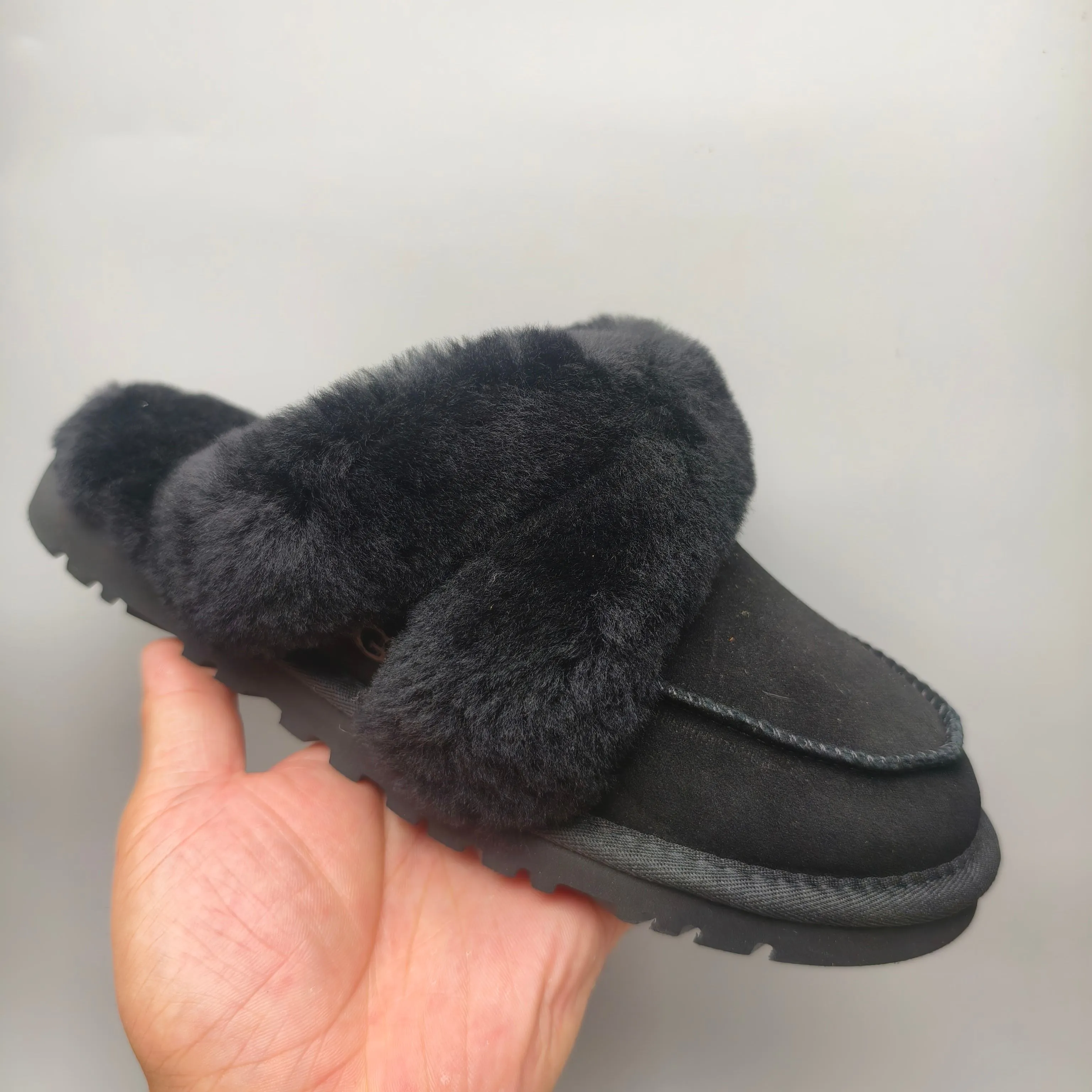 💰400 UGG sheepskin all-in-one snow boots 4571 casual home slippers color: black maroon matching size: 35-40